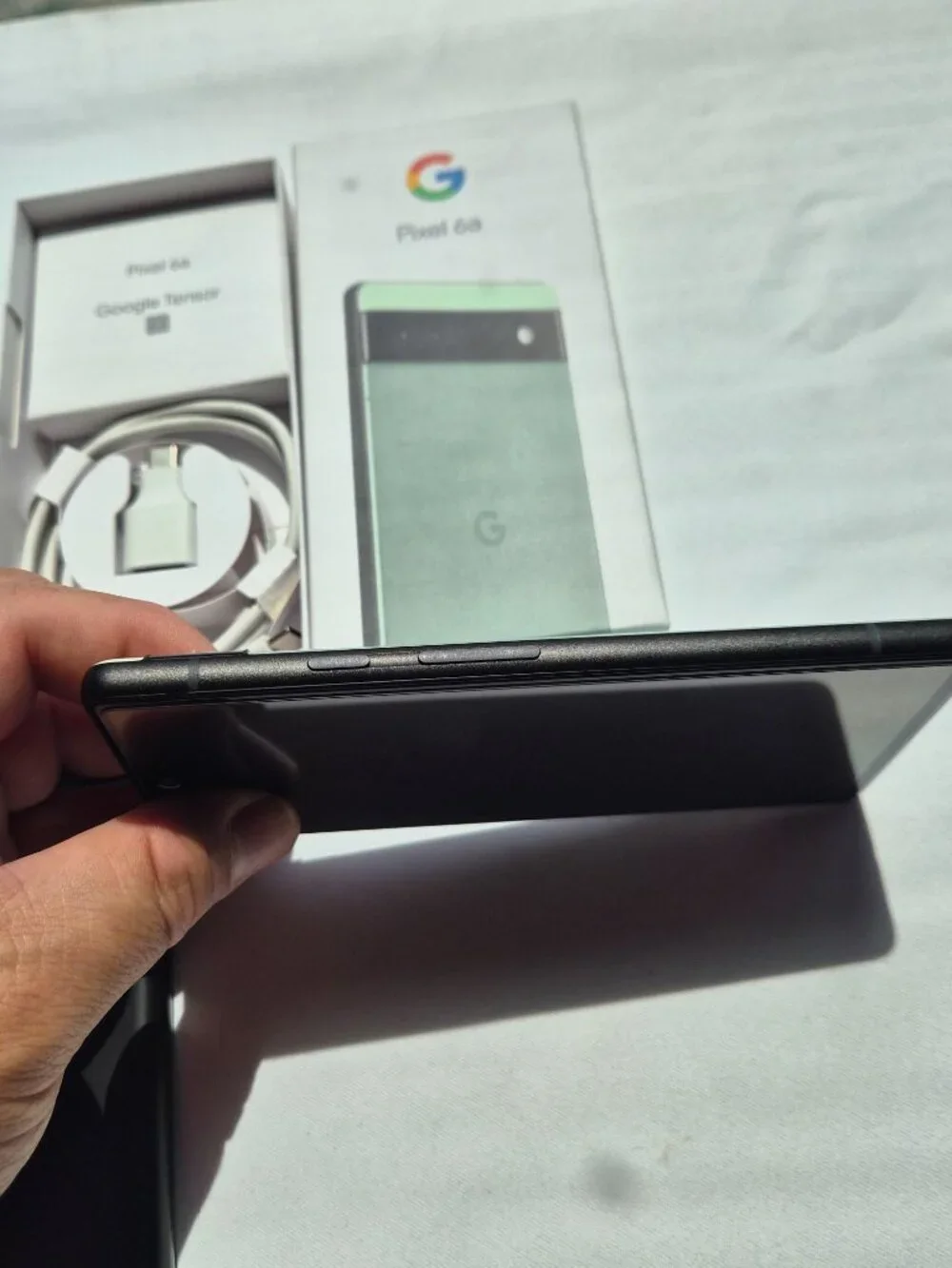 Lightly Used Google Pixel 6a 128GB Sage (Green) Factory Unlocked - Picture 9 of 10